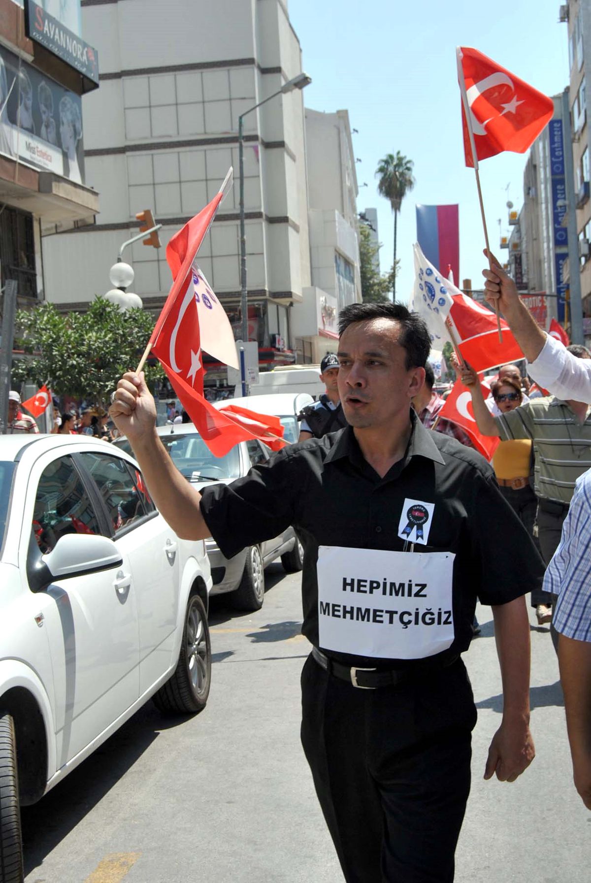 'teröre Lanet Yürüyüşü'nde Gerginlik