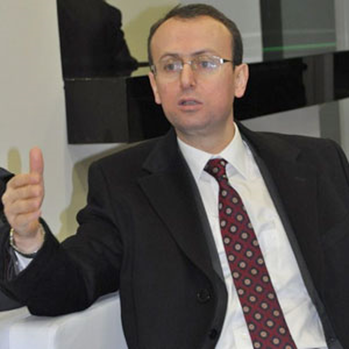 Yunus Akgül Görevinden Ayrıldı