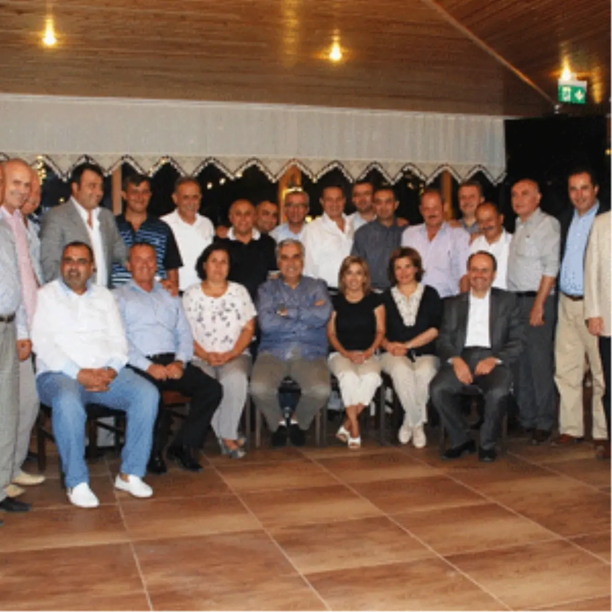 Akay, 30 İlçe Başkanıyla İftarda Biraraya Geldi