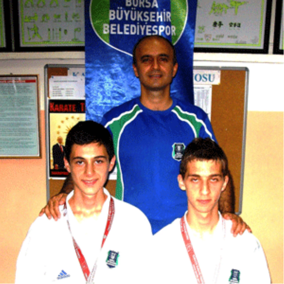 
Bursalı Karatecilerin Büyük Başarısı
