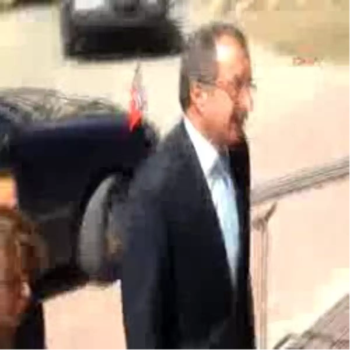 Milli Eğitim Bakanı Dinçer Arnavut Tarih Kitaplarında Değişiklikler Yapılmalı