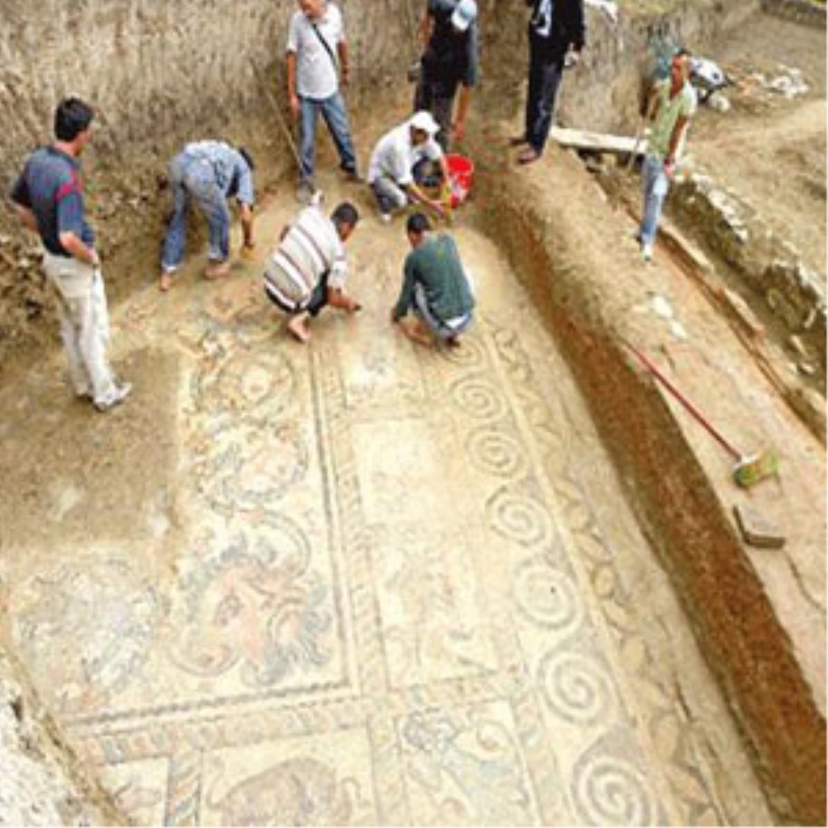 Seradan Çıkan Roma Villası Arkeologları Heyecanlandırdı