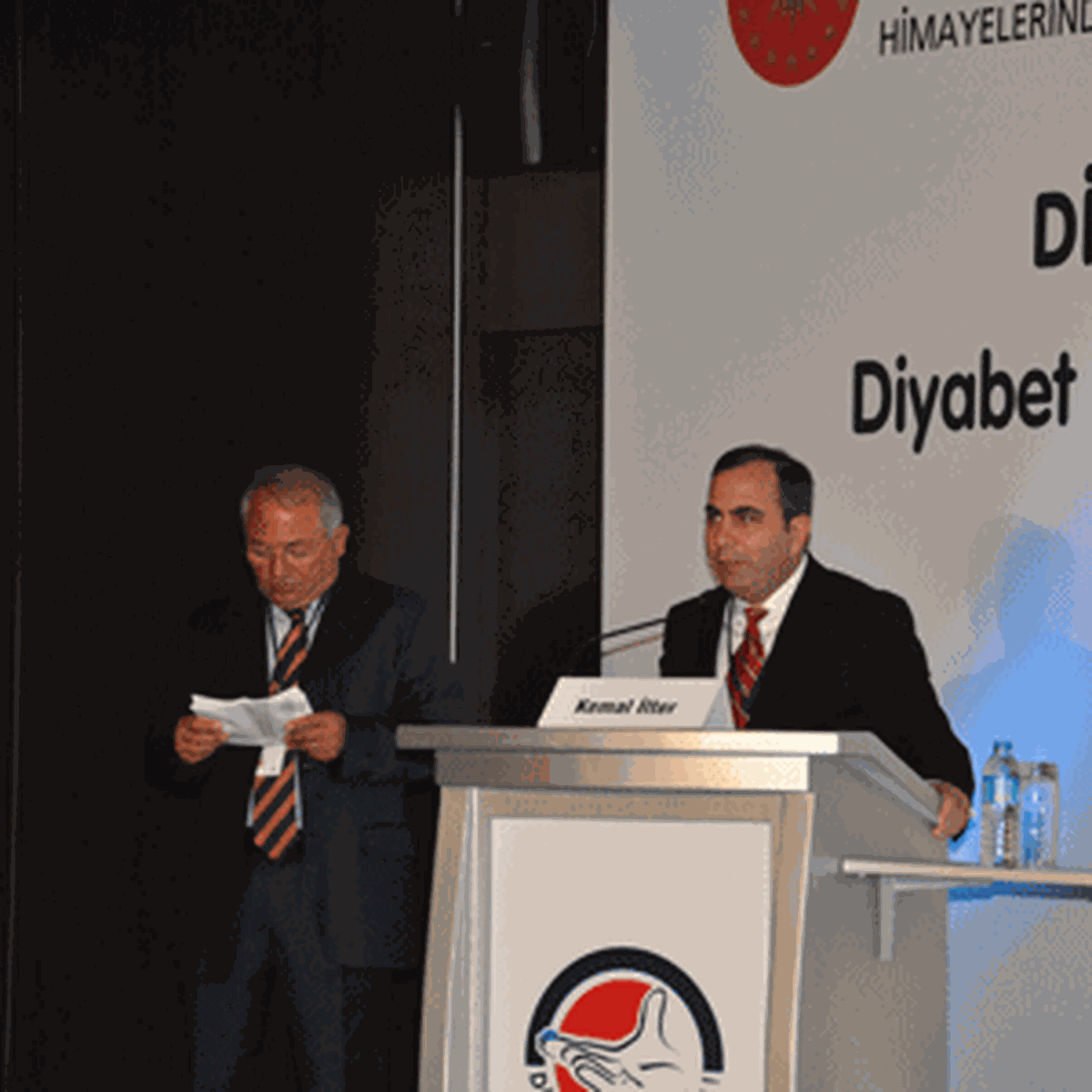 Akran Eğitim Programı ile Hastalar Hastaları Eğitecek