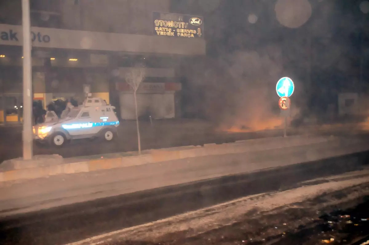 Cizre\'de Olaylı Gece