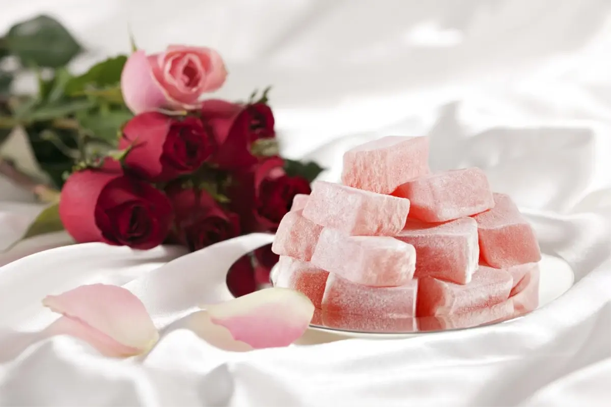 Bayramda 444çiçek\'ten Sipariş Verene Türk Lokumu Hediye 

