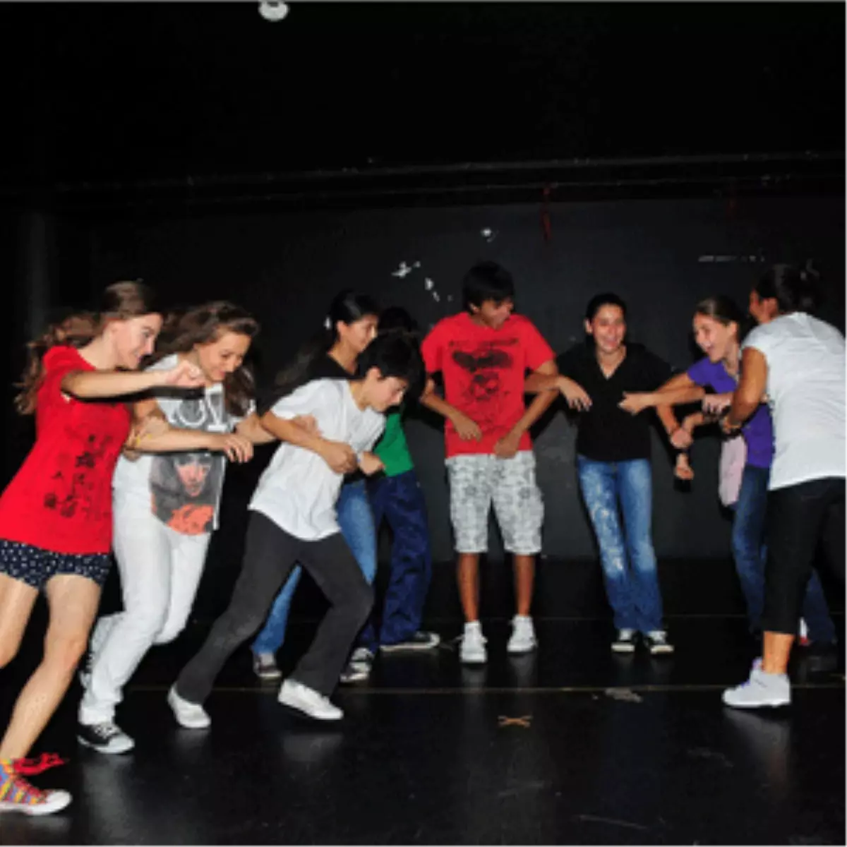 Geleceğin Tiyatrocuları Beylikdüzü\'nde Yetişiyor
