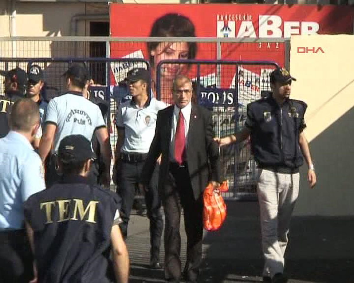 İp, Aydınlık Gazetesi ve Ulusal Kanal Gözaltıları: 5 Kişi Adliyede