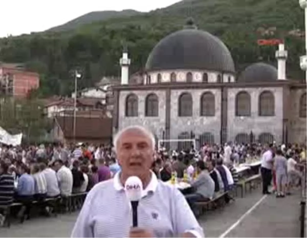 Makedonya'da Ramazan Ayında Geleneksel 17. Kur'an Gecesi Düzenlendi