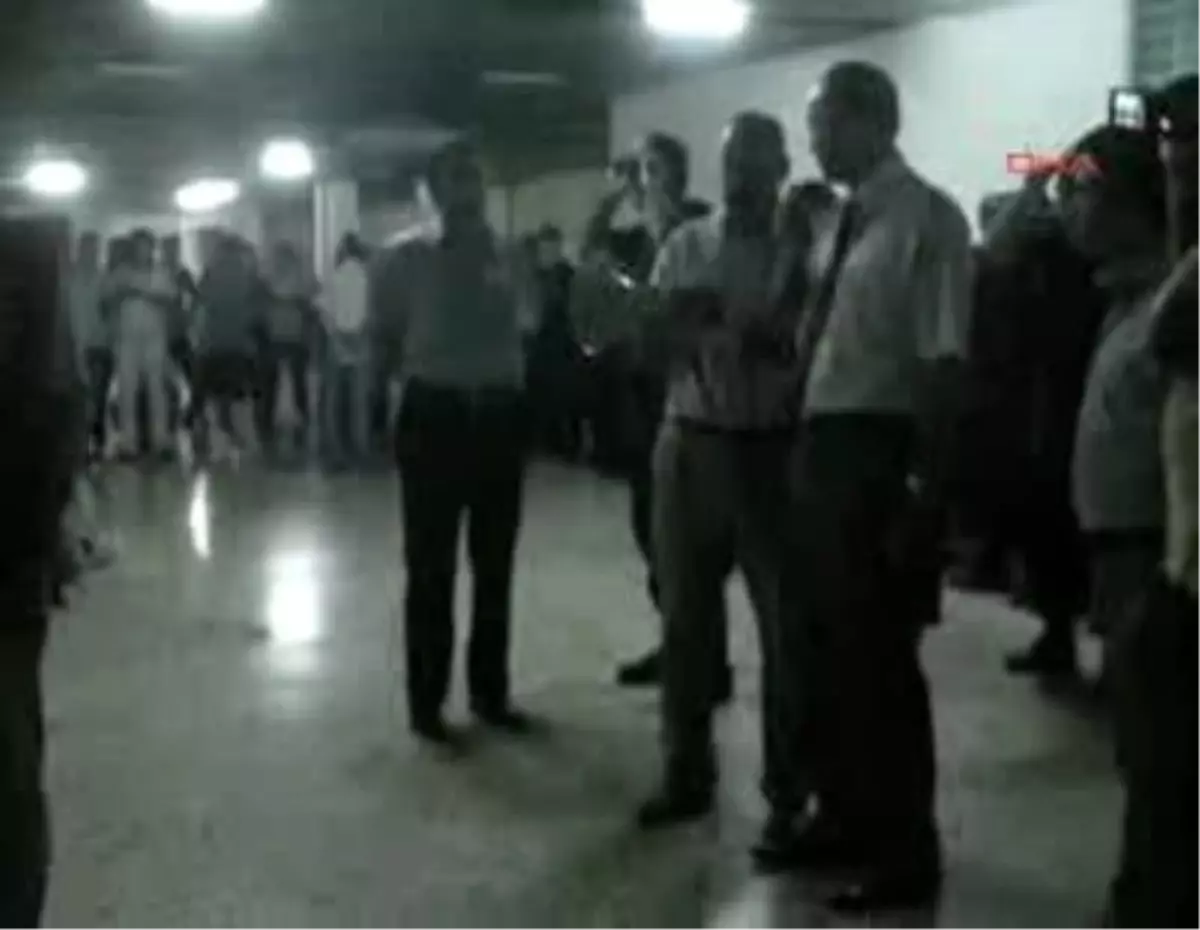 Polisten İşçilere Müdahale