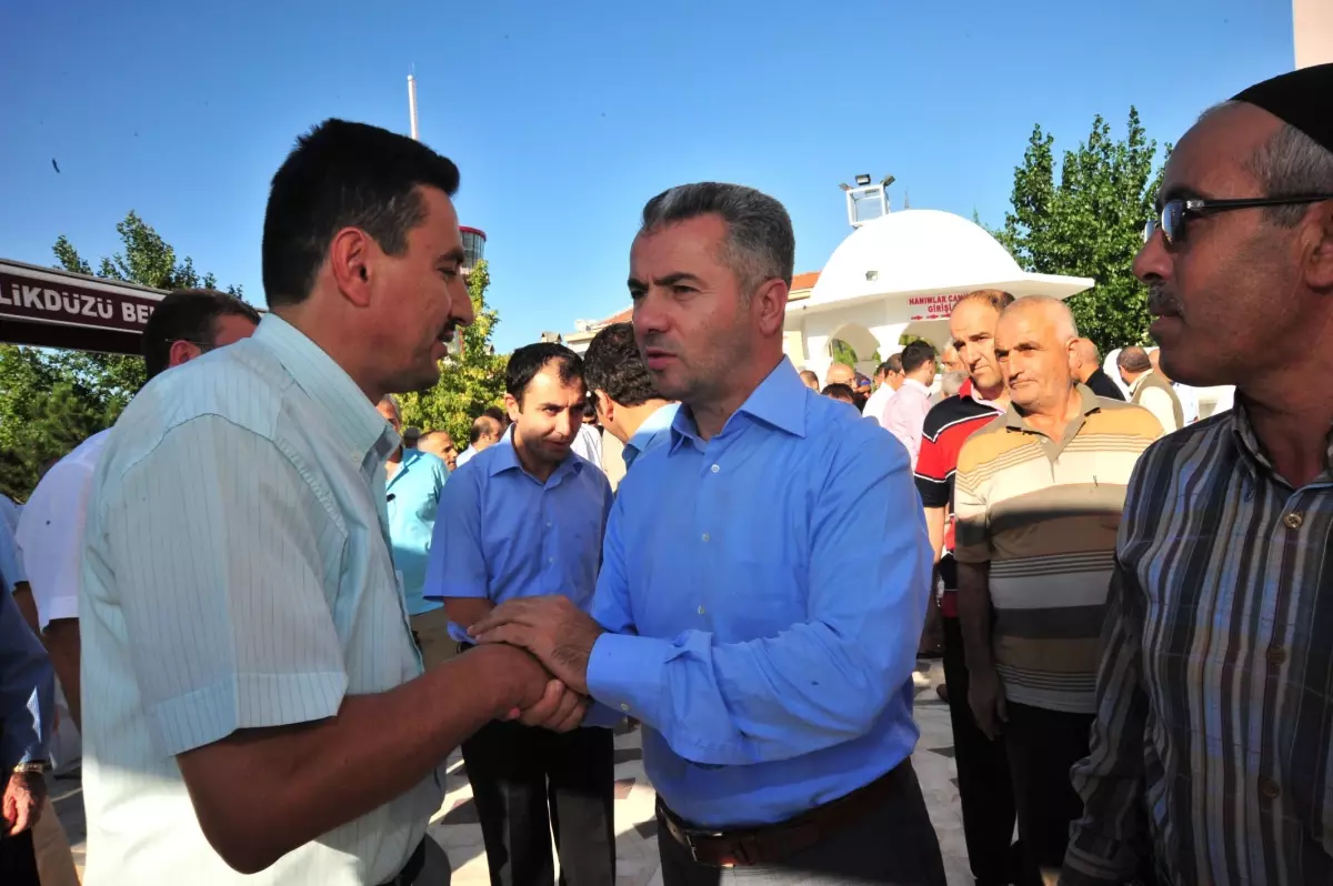 Başkan Uzun, Hatipoğlu\'nu Acı Gününde Yalnız Bırakmadı