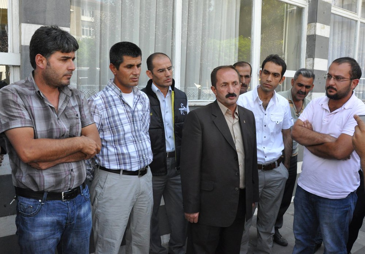 PKK\'nın Kaçırdığı 5 Gsm Çalışanından 2\'si Serbest Bırakıldı (3)