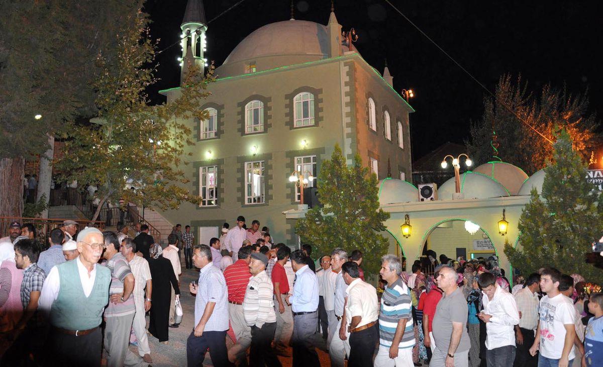 Korkuteli ve Elmalı'da Sakal-I Şerif İzdihamı