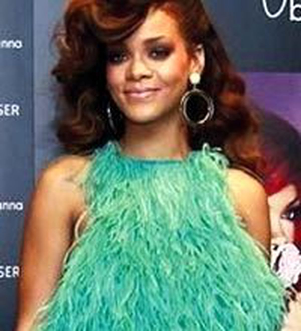Rihanna Özüne Döndü