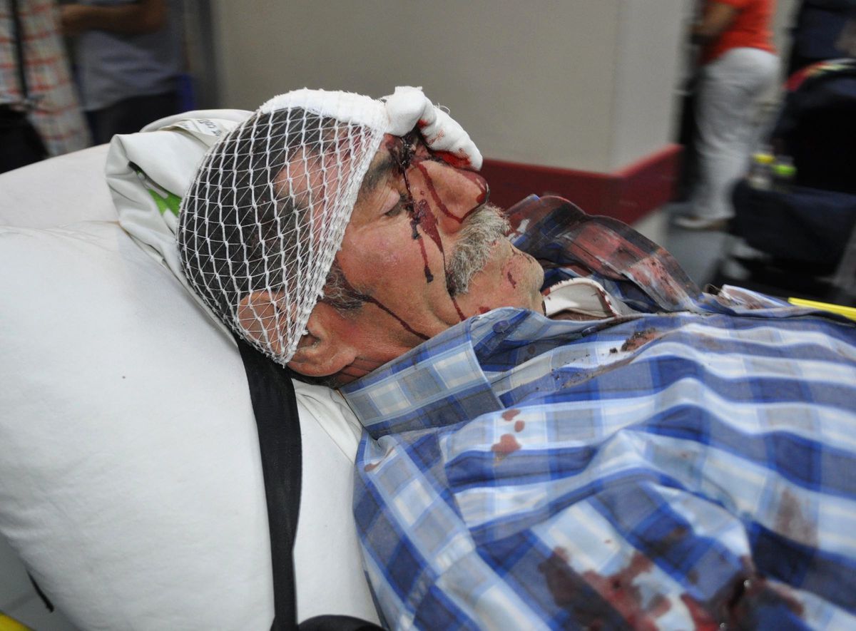 Tarım İşçilerini Taşıyan Minibüs Şarampole Yuvarlandı: 14 Yaralı