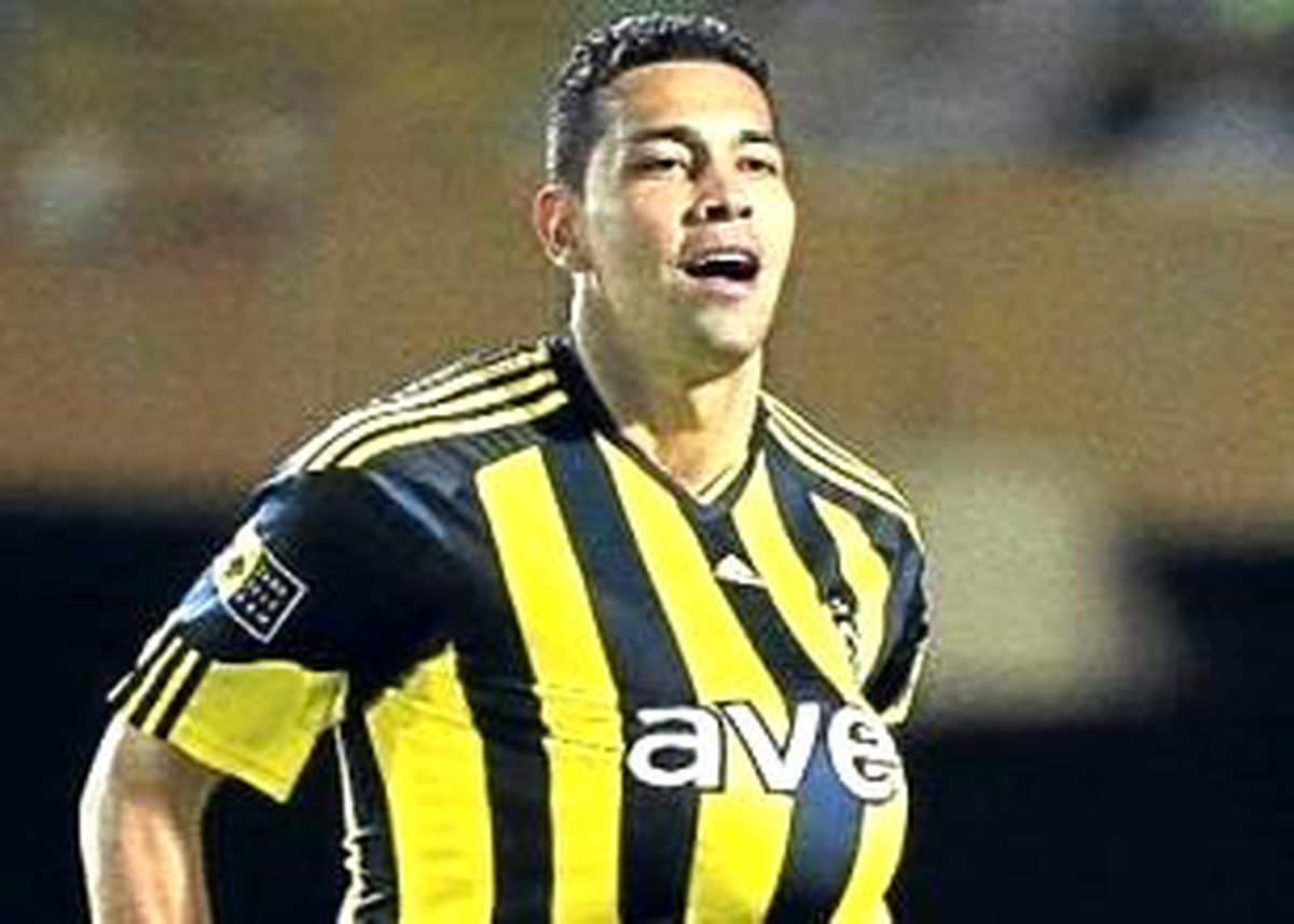 Andre Santos İçin Arsenal İddiası!