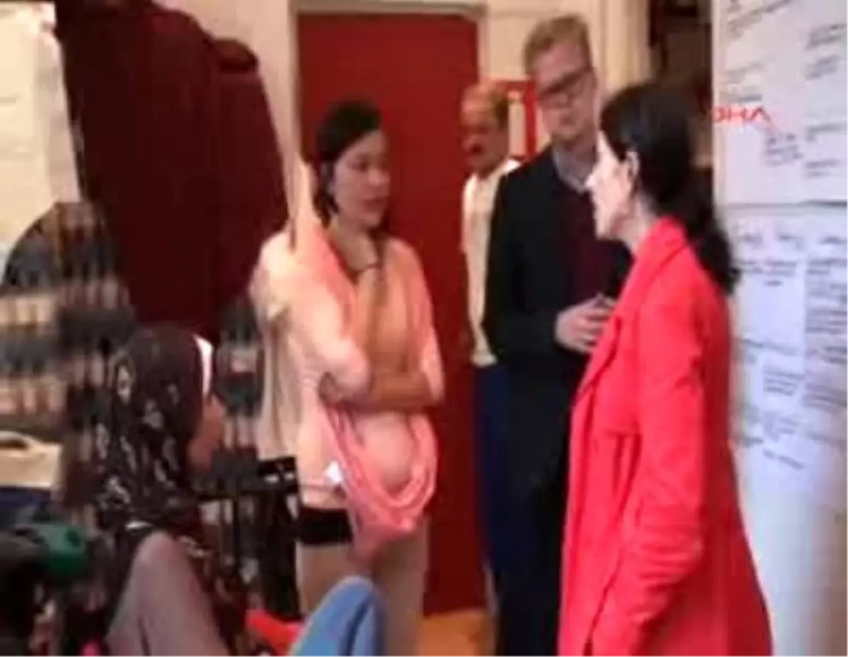 Danimarka\'da Türk Vekil Akdoğan\'ın Hummalı Seçim Hazırlığı