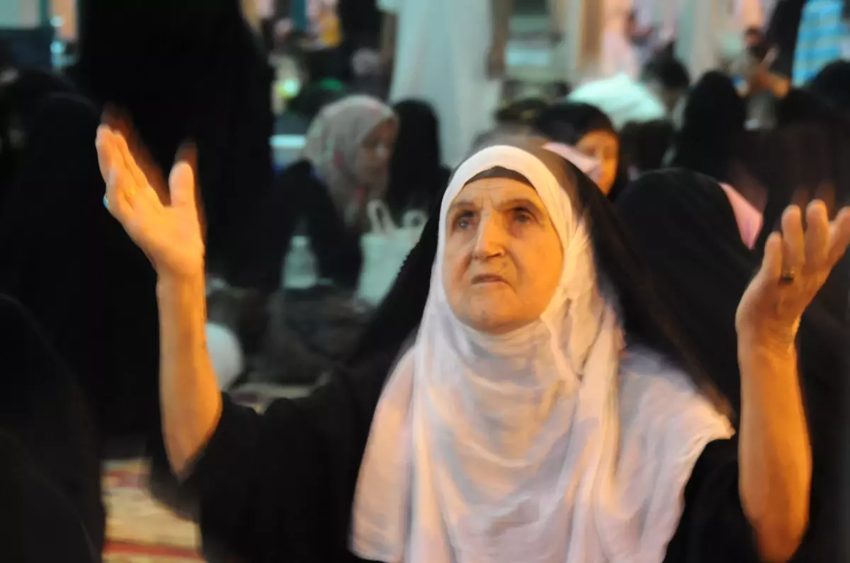 Hazretı Ali Türbesi\'ne Yeni Düzenleme