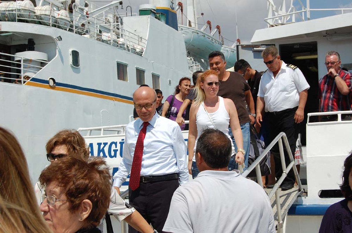 Talat: Baskı ve Terörden Uzak Bir Bayram Diliyorum