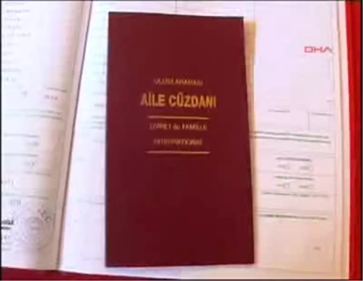 Tolga Karel, Azeri Manken Günay Musayeva ile İzmit\'te Evlendi