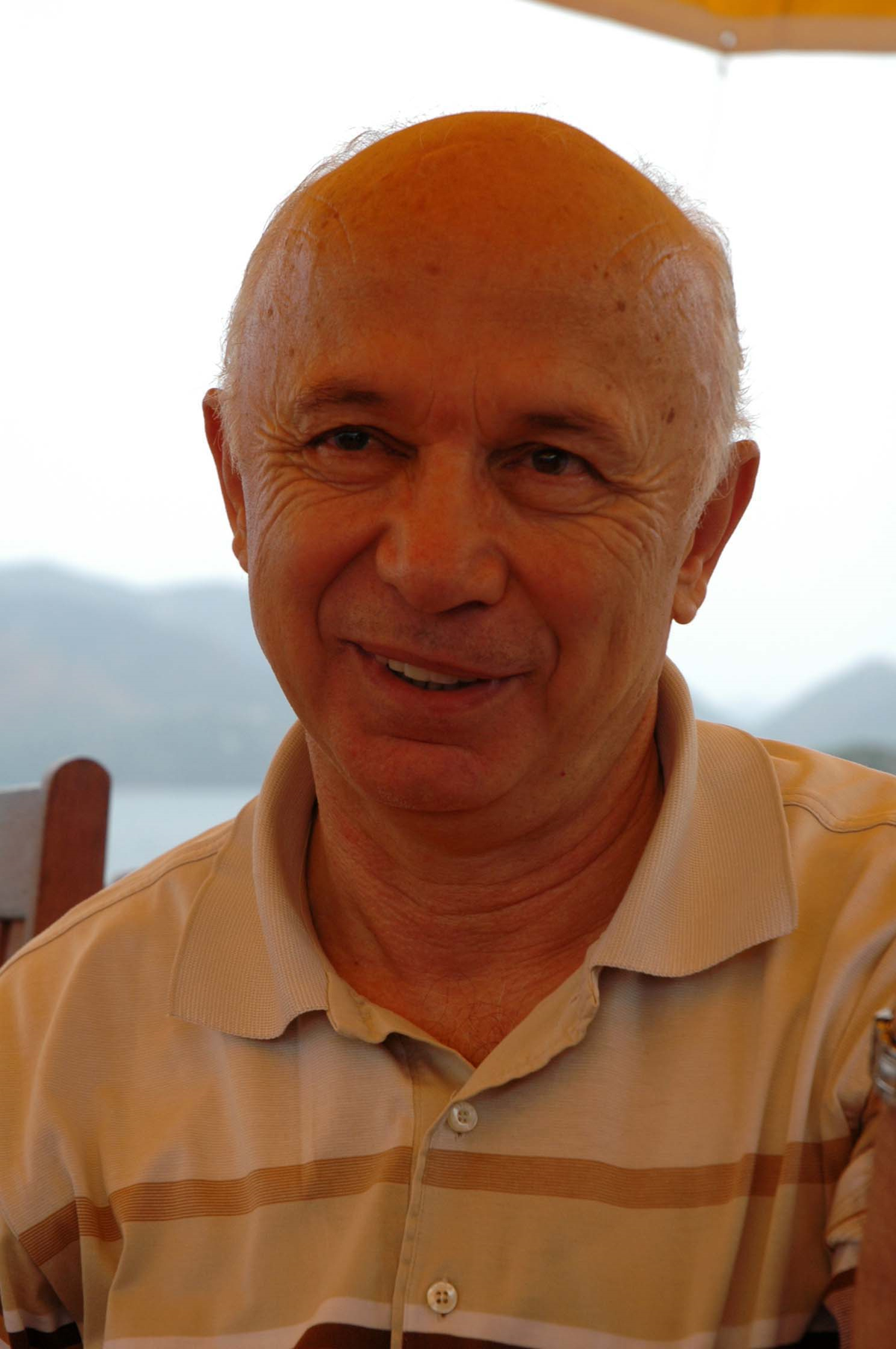 Bu da Akdeniz'in En Güzel Denizanası