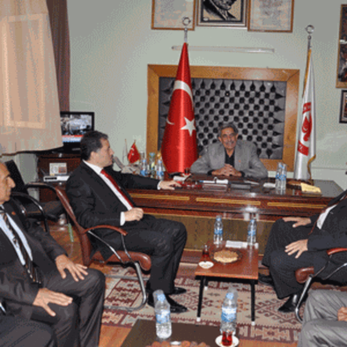Başkan Çakır, Siyasi Partiler ve Muhtarlarla Bayramlaştı
