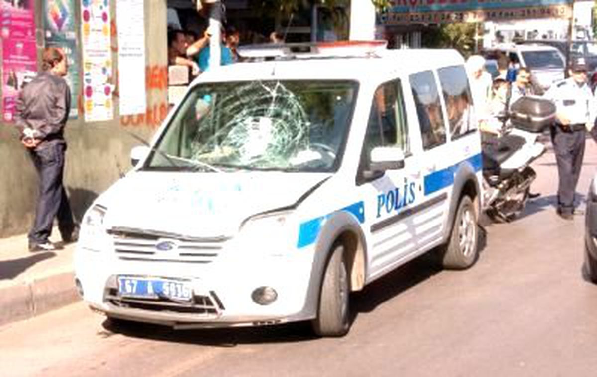 Polis Aracının Çarptığı Yaşlı Adam Öldü