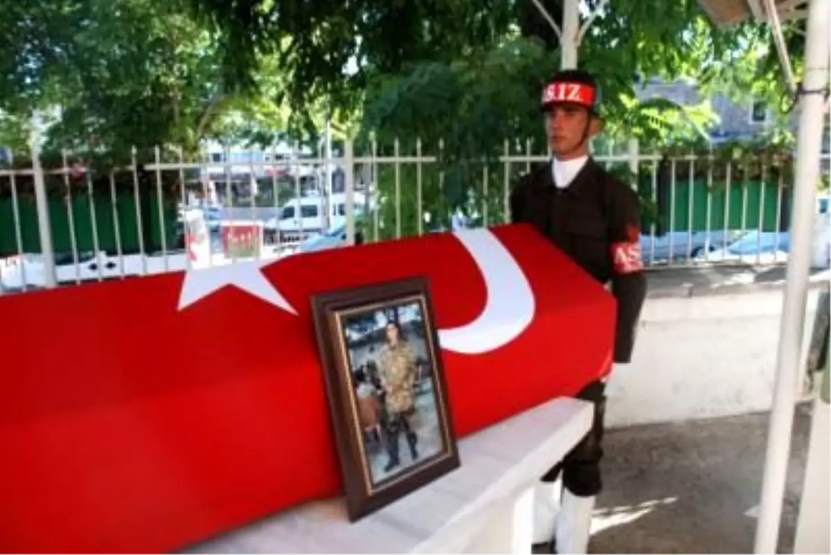 Tekirdağlı Asker Toprağa Verildi