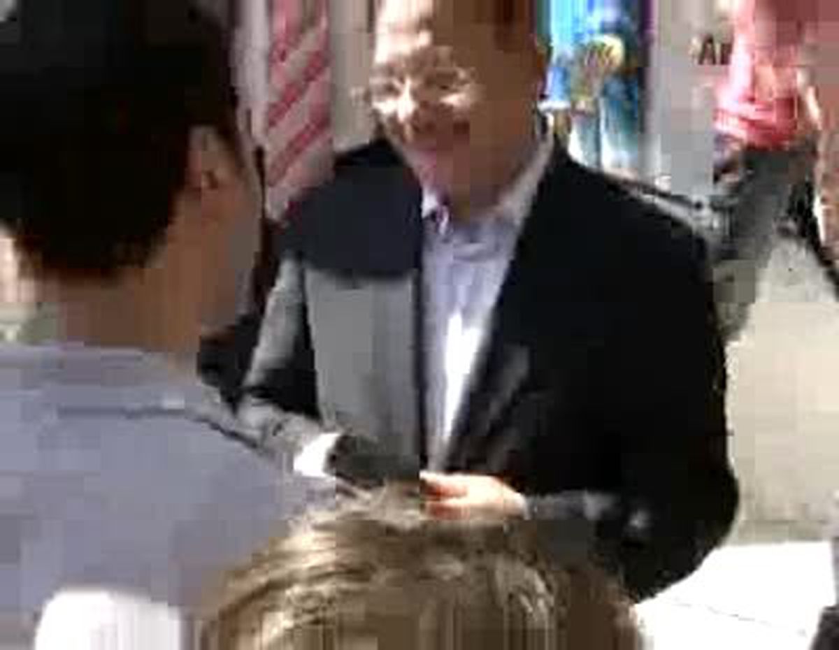 Erdal Öğretmen, Bakan Akdağ'a 'Kürt Olduğum İçin Sevdiğim Kızı Vermiyorlar' Diyerek Yardım İstedi