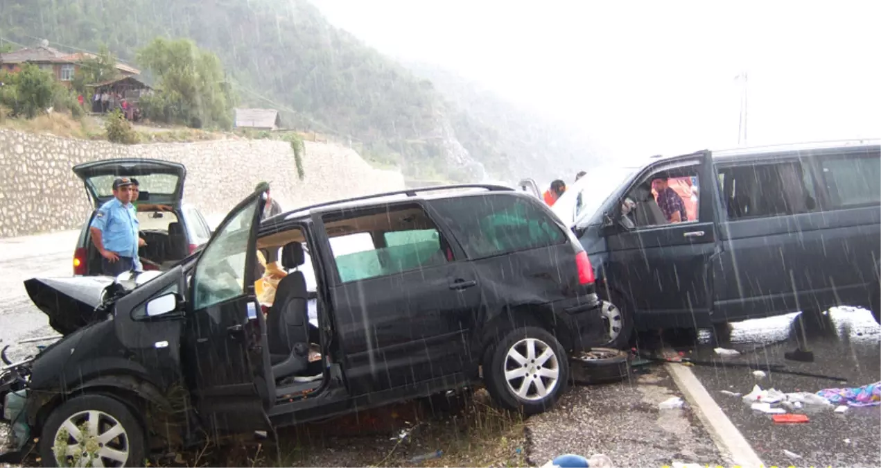 Hatalı Sollama; 2 Ölü 9 Yaralı