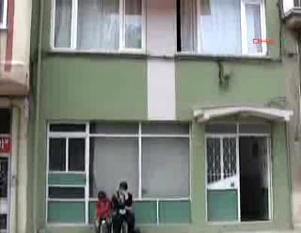 Bakan Eroğlu, Şehit Evinde
