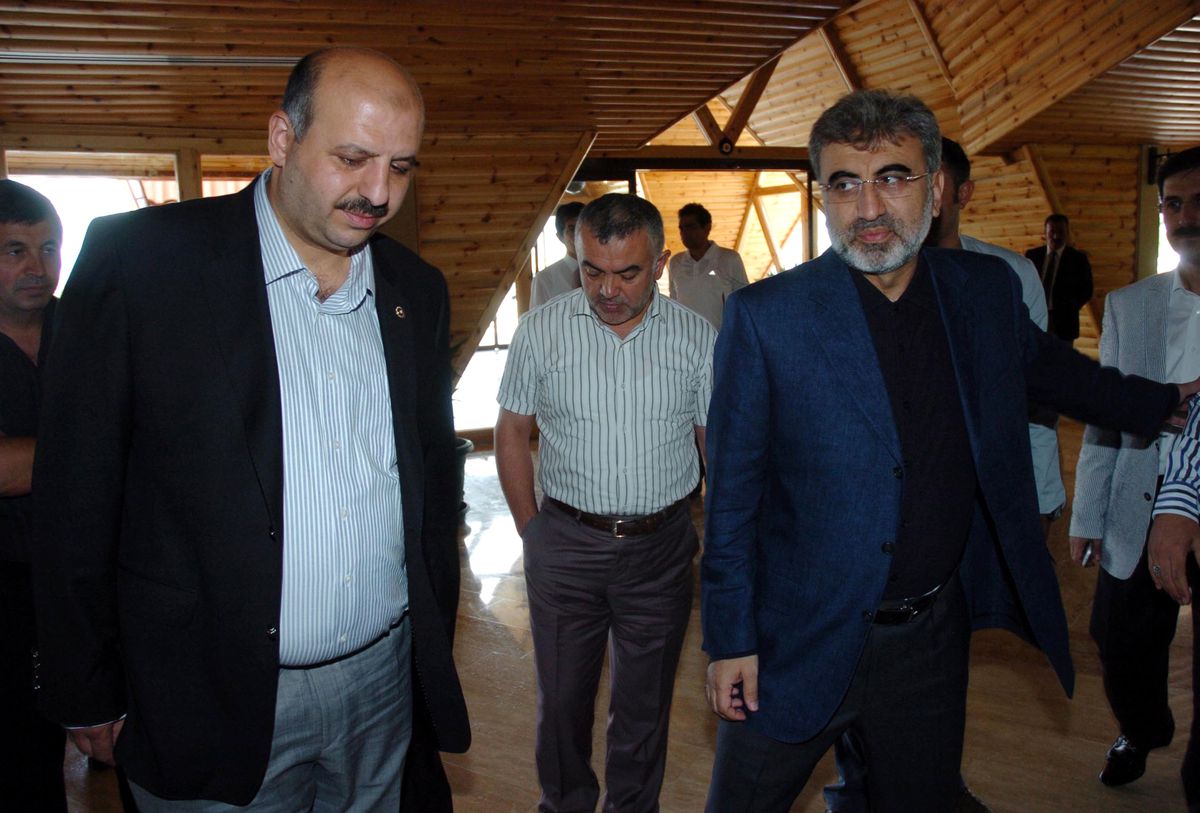 Bakan Yıldız'dan Uzan Davası Değerlendirmesi: Türkiye Bir Sülükten ve Kamburdan Kurtuldu