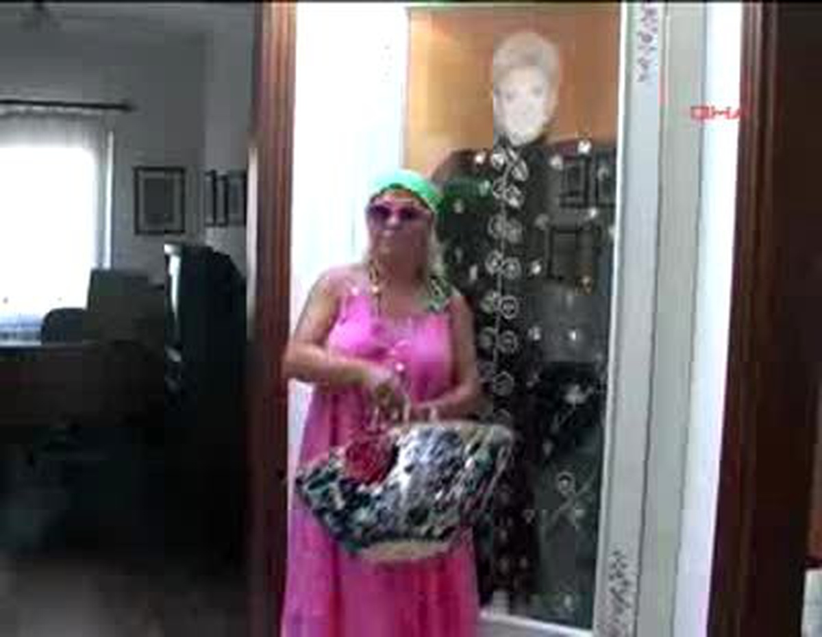 Safiye ve Faik Öztürk, Zeki Müren Müzesini Ziyaret Etti