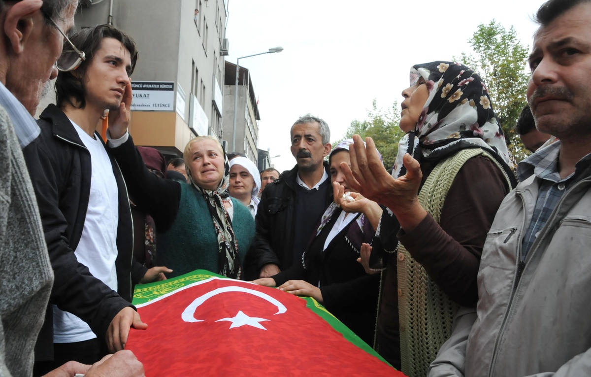 Trafik Kazasında Ölen Belediye İşçisi Toprağa Verildi