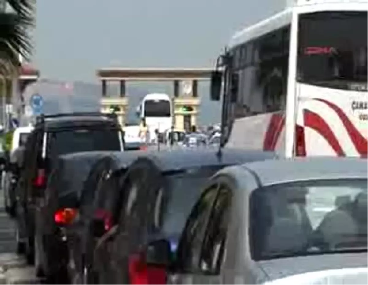 Üç Günde 50 Bin Araç Taşındı