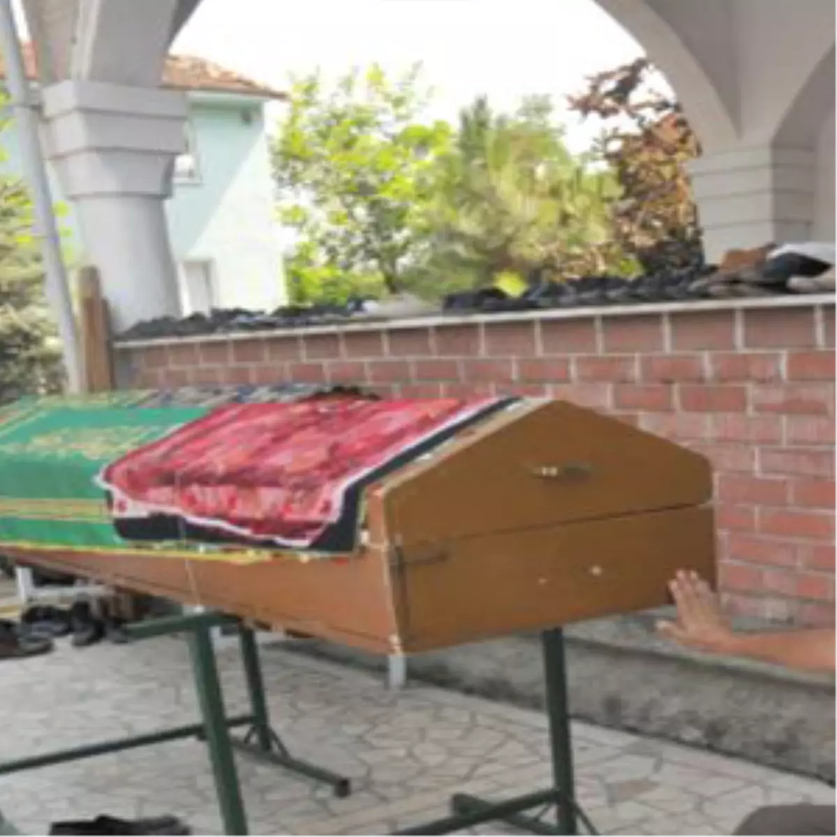 Kazada Hayatını Kaybeden Genç Kız Toprağa Verildi