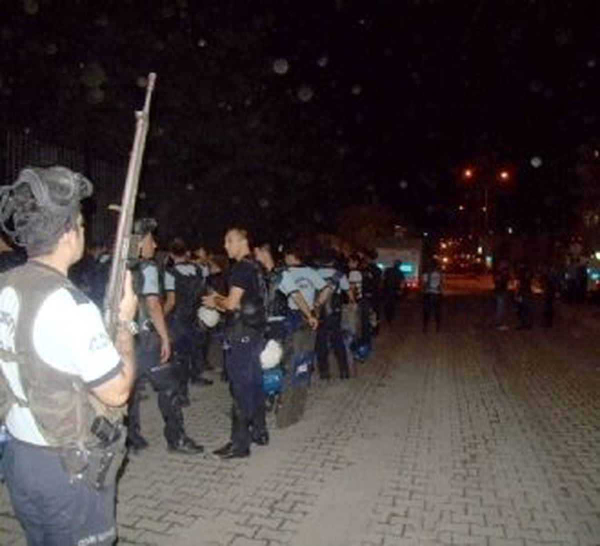 Polis Noktasına Saldırı, 2 Polis Yaralı