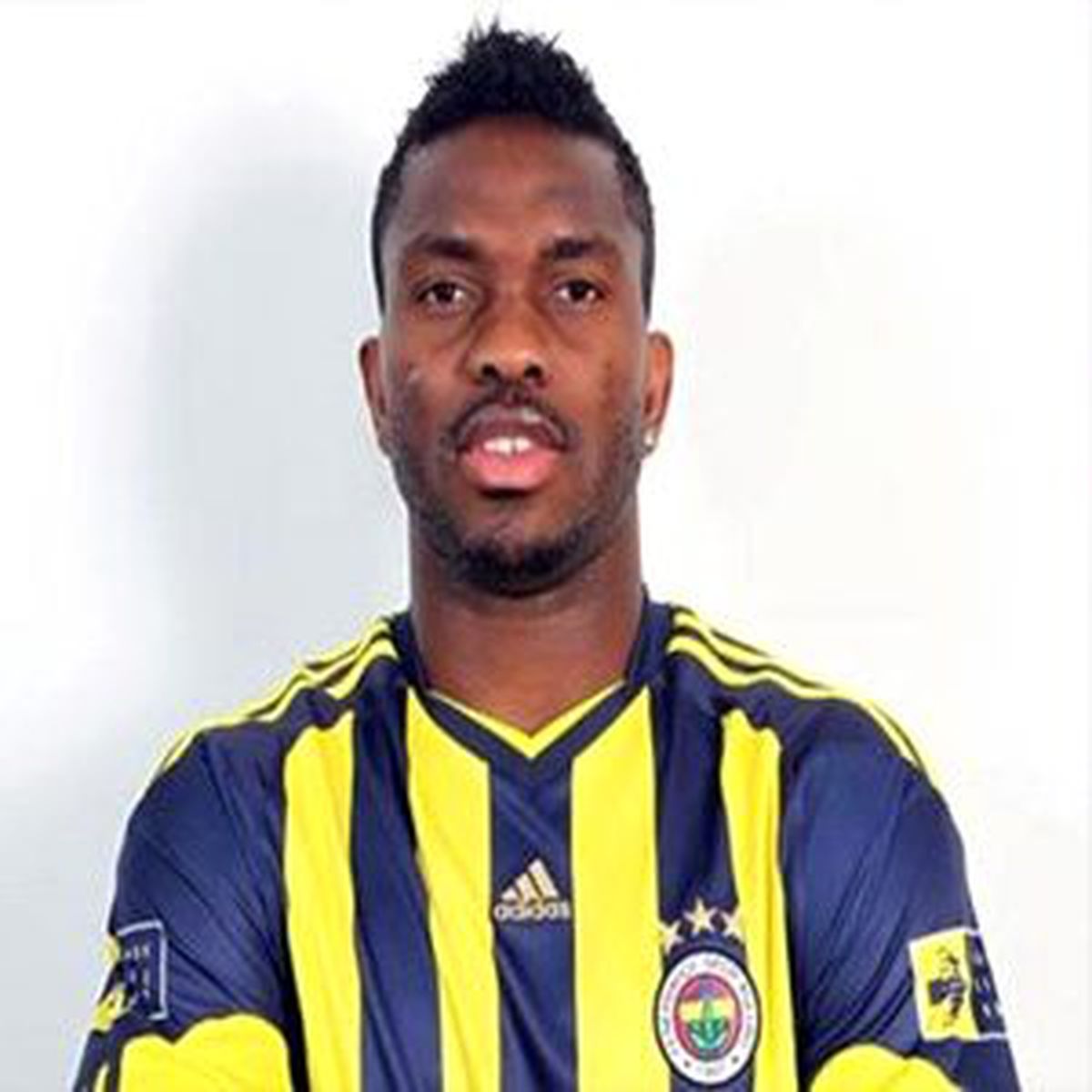 Yobo 1 Yıl Daha Fenerbahçe'de