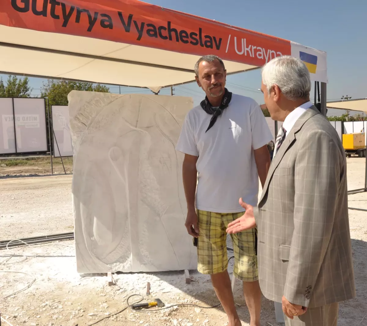 9 Ünlü Heykeltıraş Eserlerini Bursa\'ya Armagan Edecek