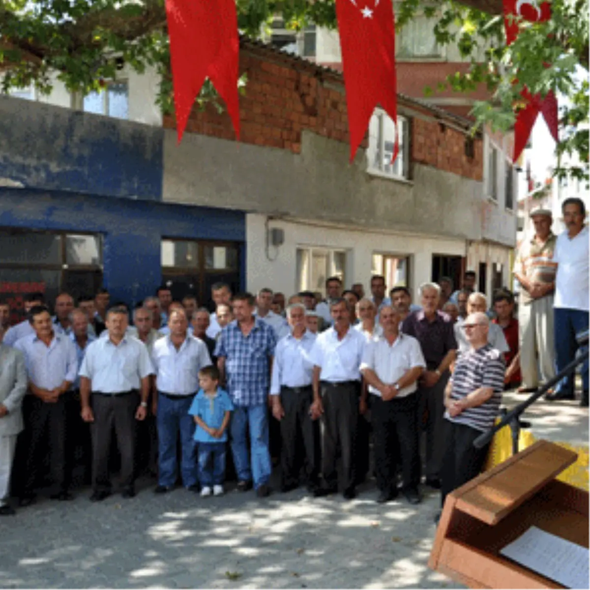 Bayramlaşma ve Çakıl Mahallesi Atatürk Anıtı Açılışı