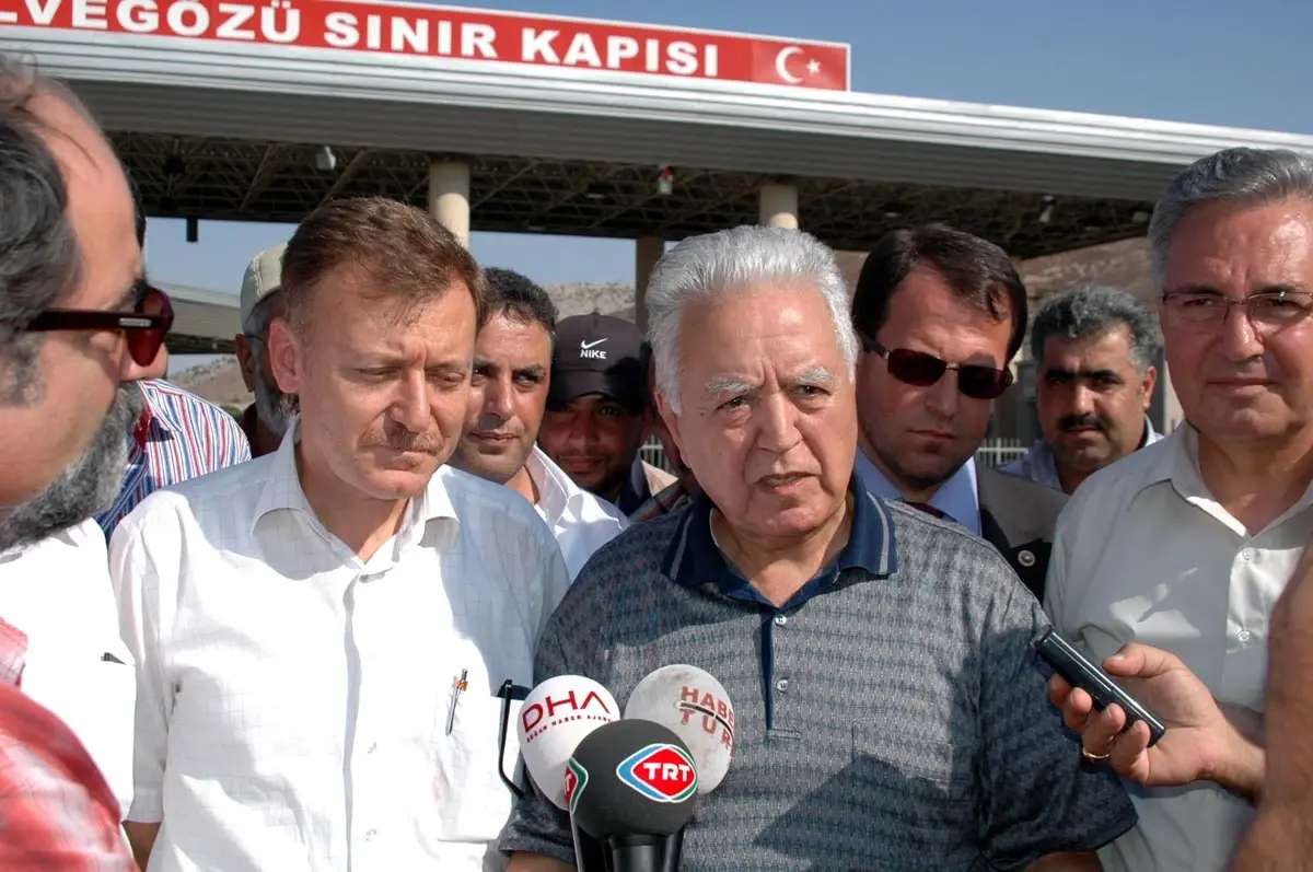 CHP\'li Loğoğlu: Suriye\'de Sıkıntı Var Ama Hayat Normal Görünüyor