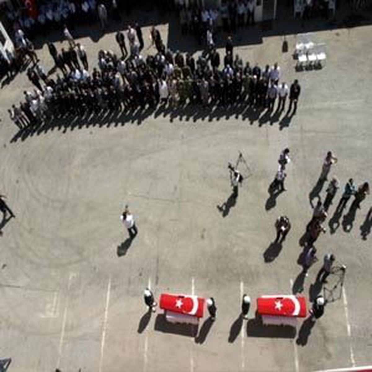 Şehit Komiser ve Eşi İçin Tören