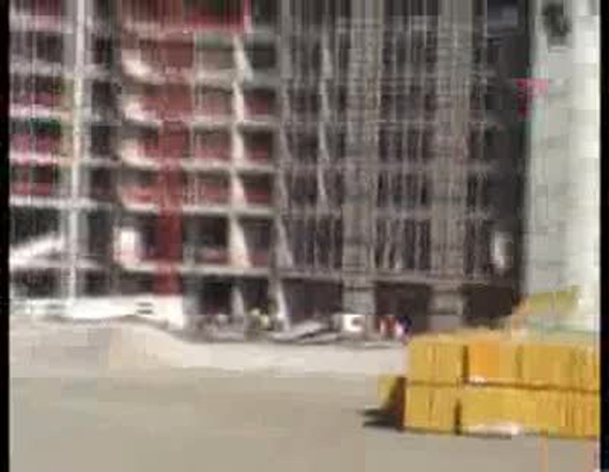 Teker Bomba Gibi Patladı