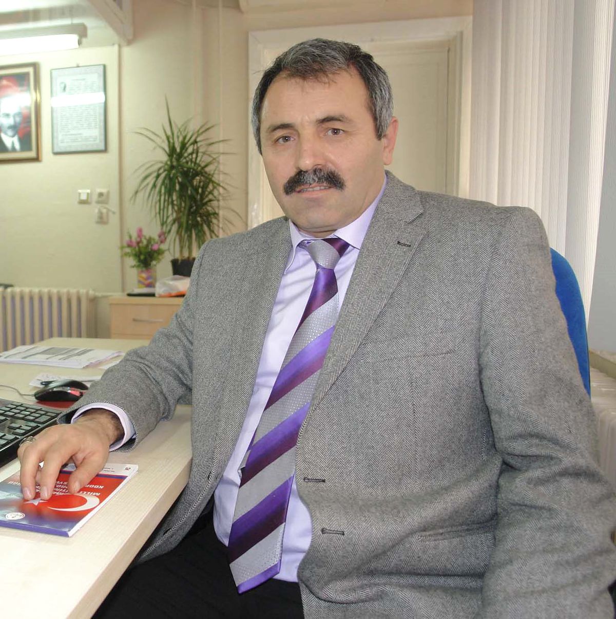 Manisa'da Okul Kıyafeti Sıkıntısı