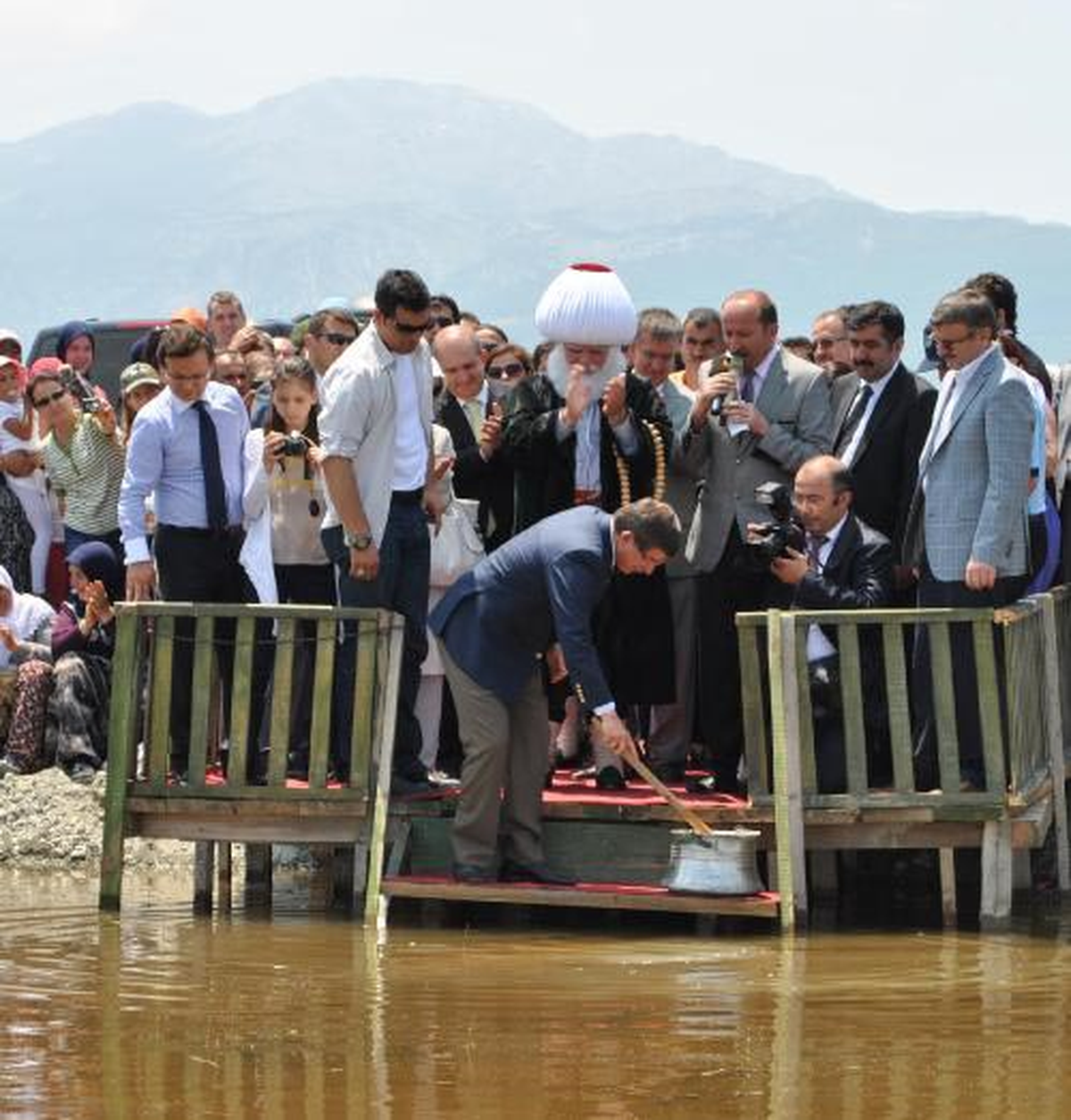 Akşehir Gölü, Yeniden Kurumaya Başladı