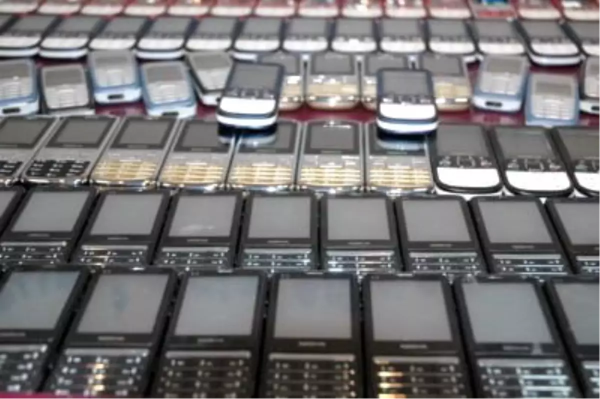 Iphone-5\'in Sahtesini Satacaklardı