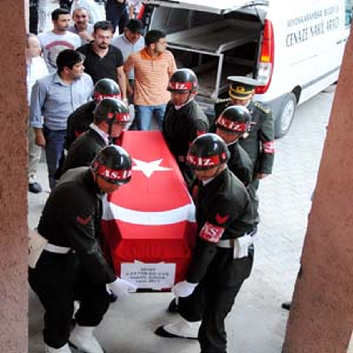 Şehit Astsubay Törenle Memleketine Uğurlandı (2)
