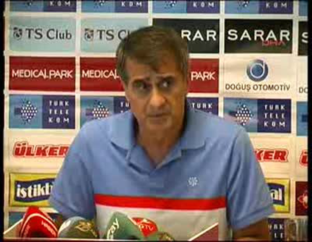 Trabzonspor Teknik Direktörü Güneş: 'Çocuklarımız Çalmanın, Çırpmanın Benimsenmediği Bir Gelecek İstiyor'