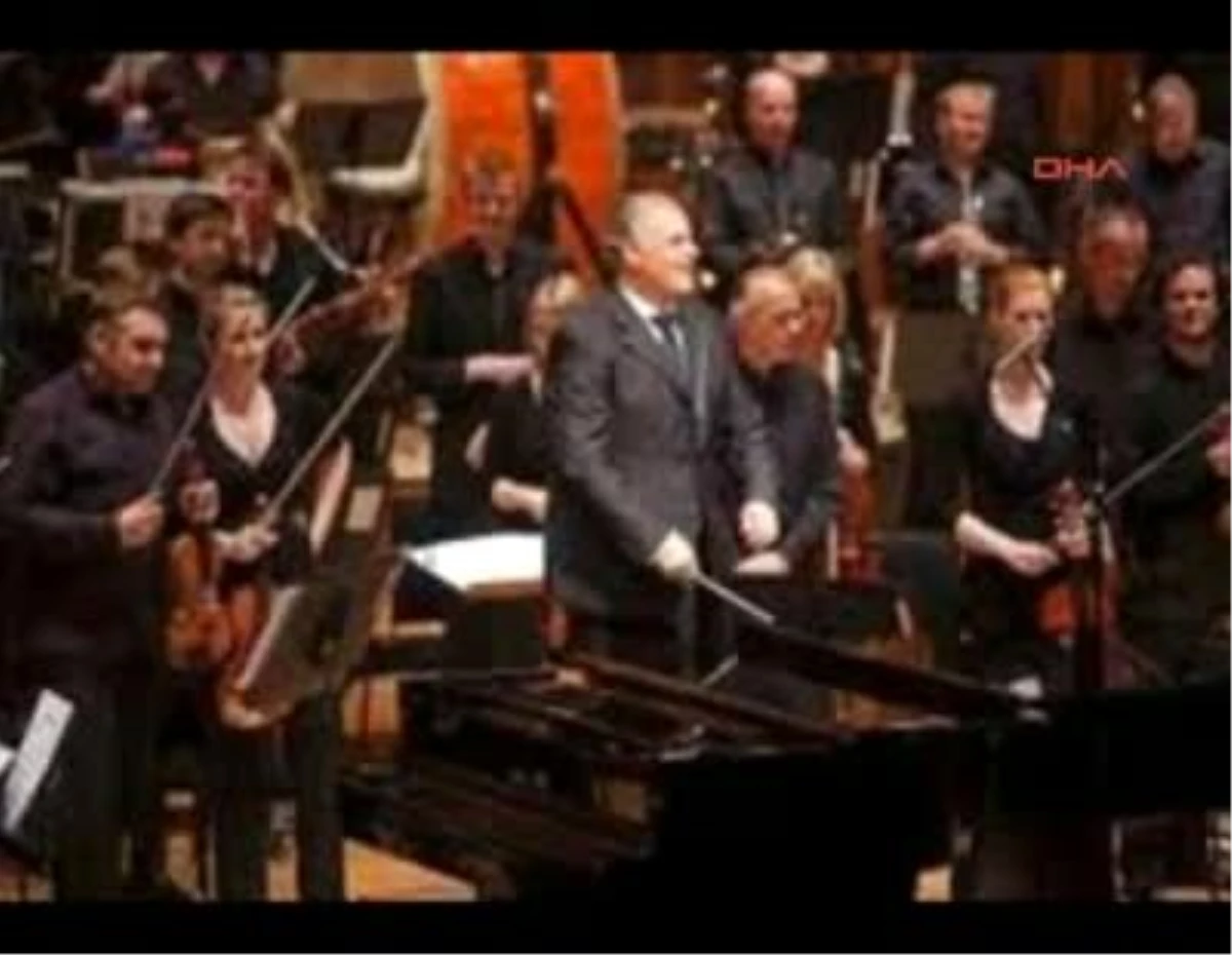 Kraliyet Filarmoni Orkestrası\'nı Türk Şef Yönetecek