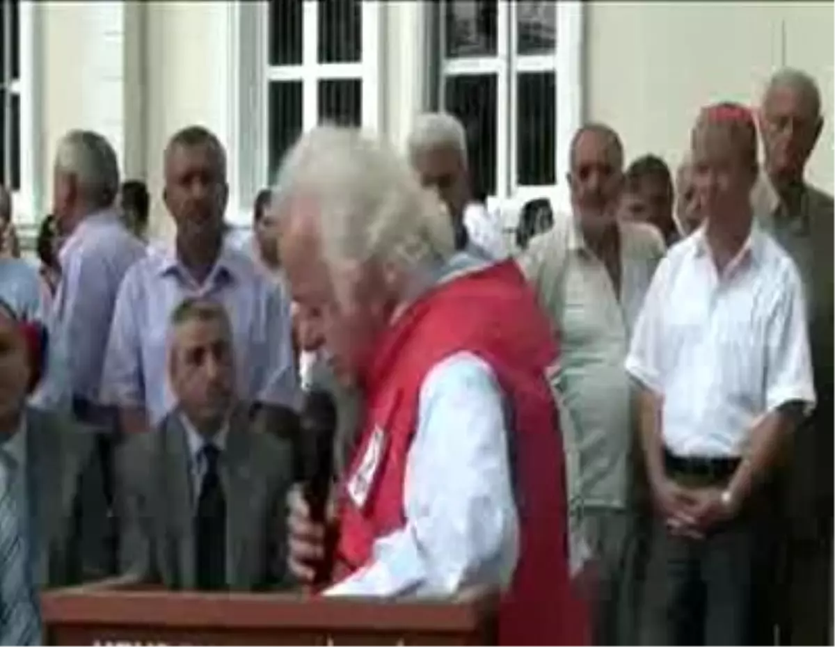 Sakarya2somaliye Yardım Tırlarını Böyle Uğurladılar