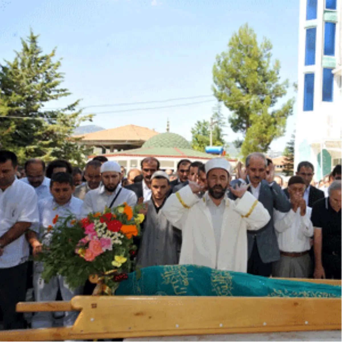 Fatma Cantürk Hanımefendi Son Yolculuğuna Uğurlandı